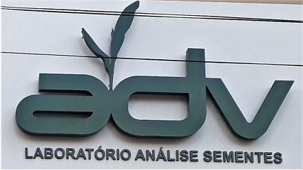 ADV Consultoria Agronmica Sobre a | ADV SEMENTES A ADV Consultoria Agronômica Ltda foi constituída em 23 de março de 1989 com a implantação do seu Laboratório de Análise de Sementes (LAS), que...
